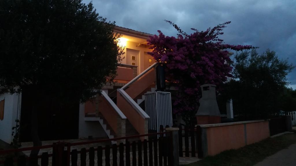 Apartments Jolic Вир Екстер'єр фото